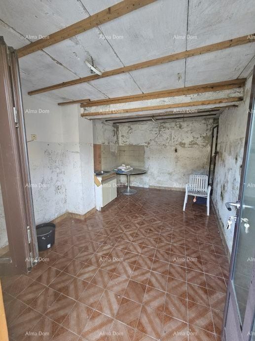 Barban – casa con cortile recintato 10