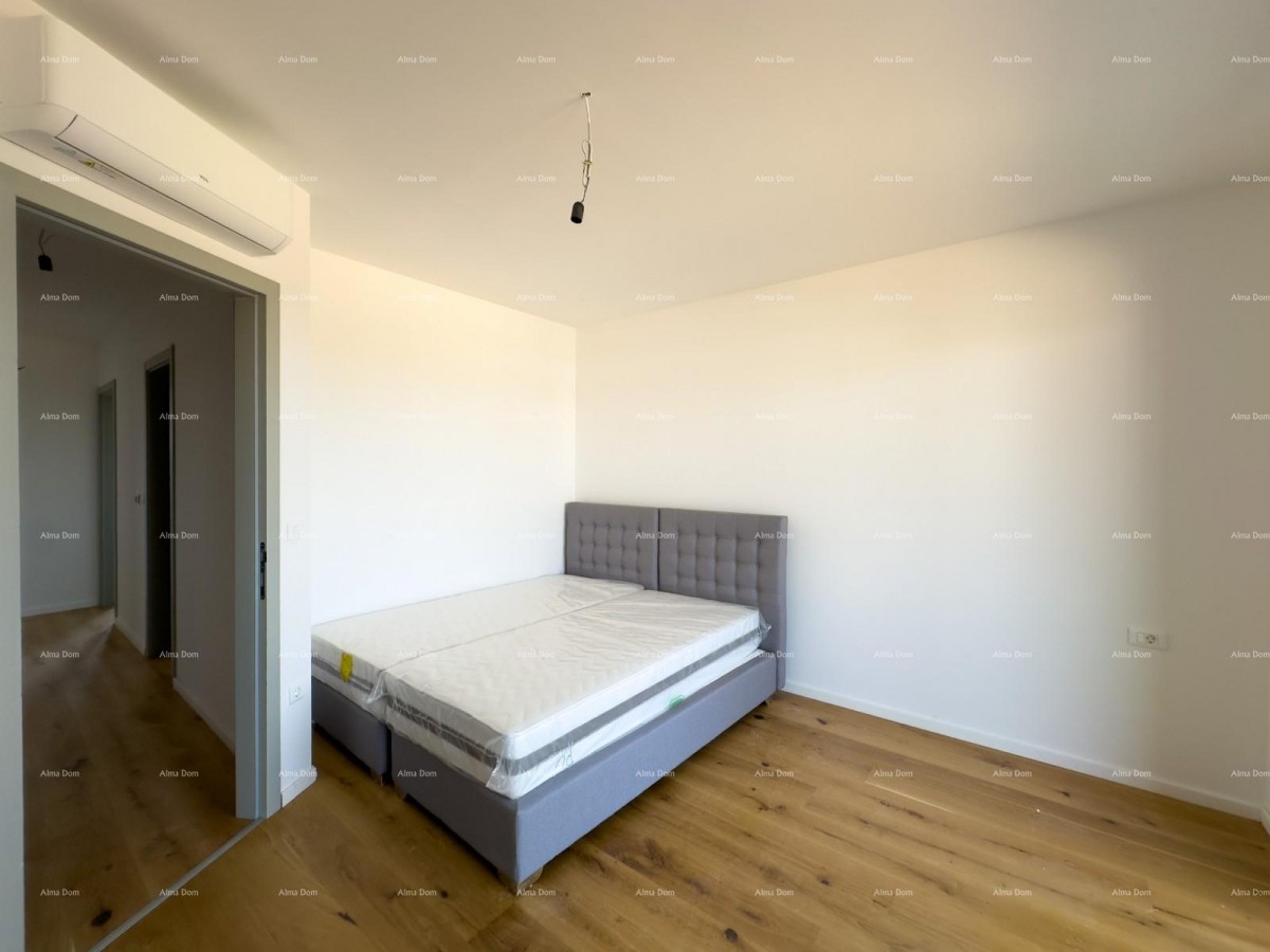 Просторная квартира в Пуле с тремя спальнями и современными удобствами рядом с центром города 17