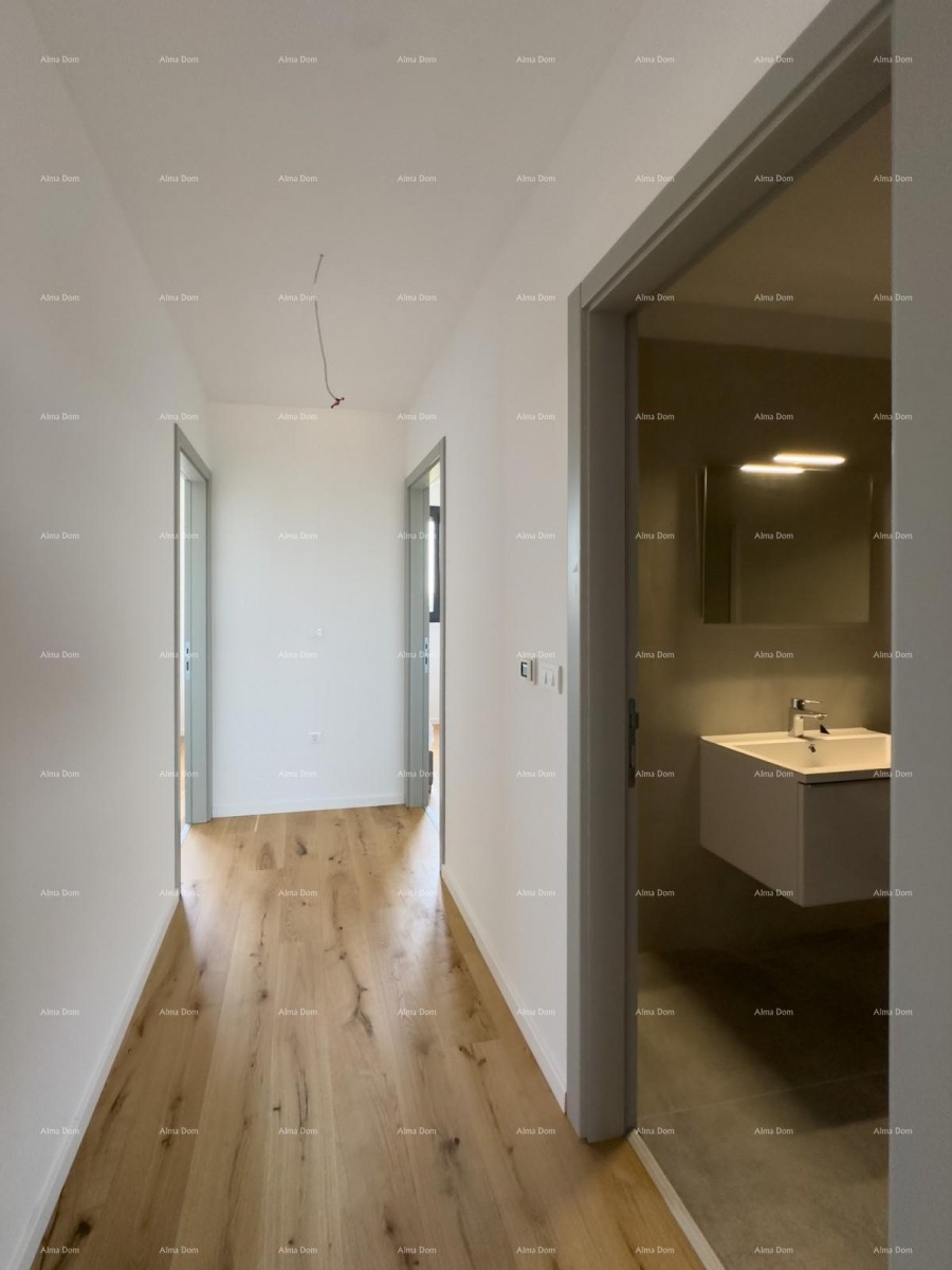 Просторная квартира в Пуле с тремя спальнями и современными удобствами рядом с центром города 22