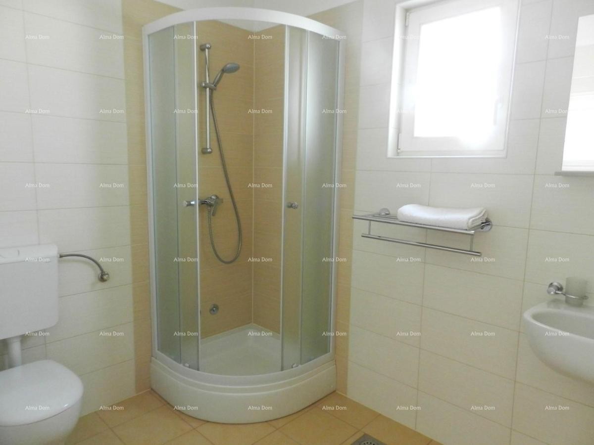 Raša – Villa con piscina privata e giardino 15