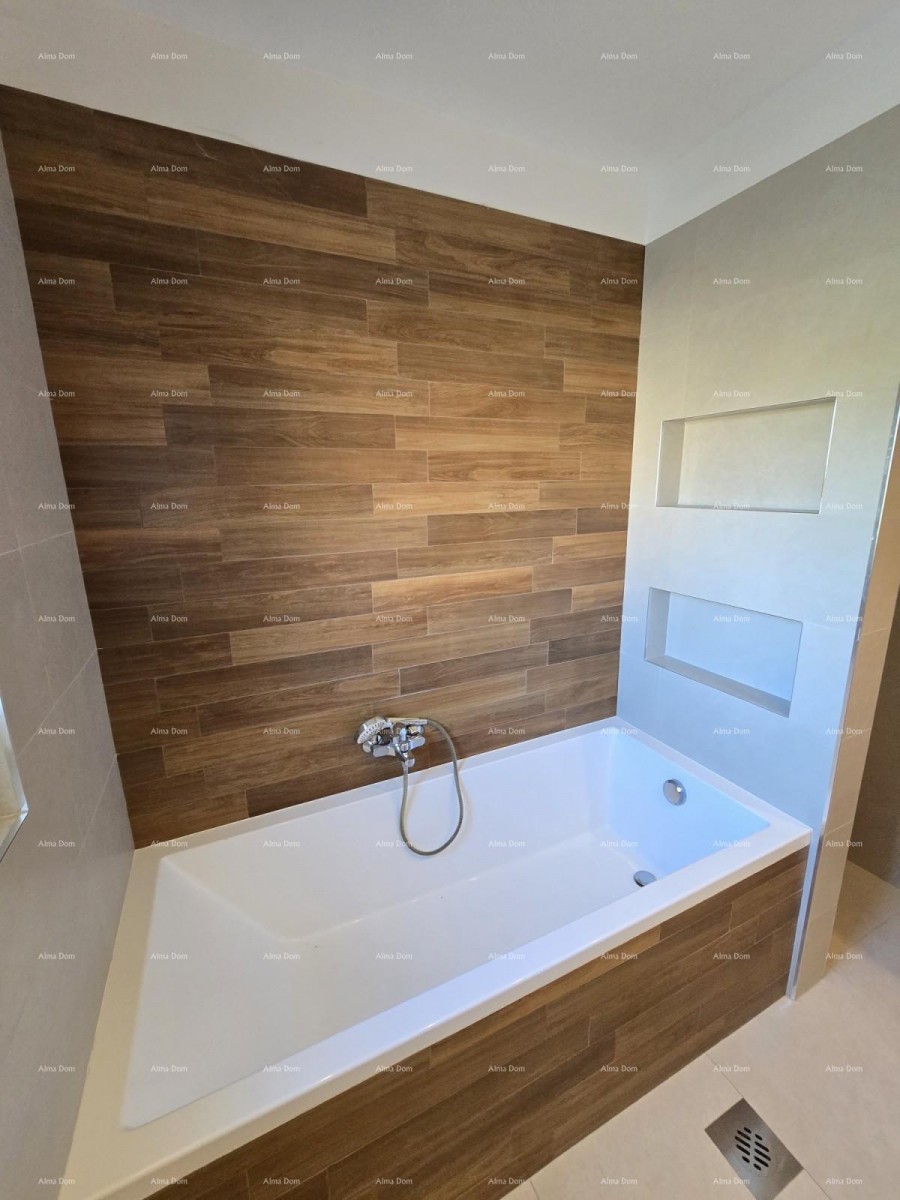 Современный дом с бассейном в Пуле, недалеко от центра! 14