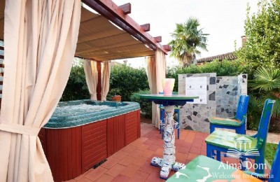 Hiša, blizu mesta Umag.