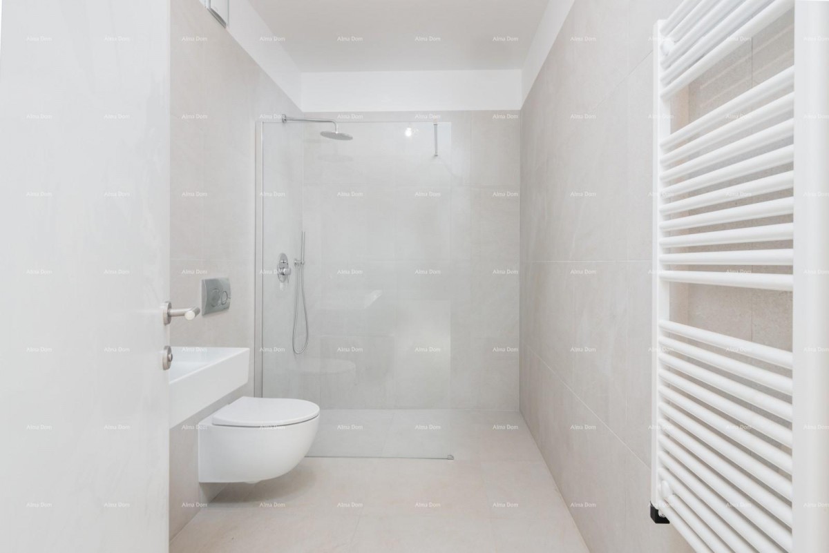 Роскошный семейный дом с бассейном на продажу в Лабинчи, недалеко от Пореча 21