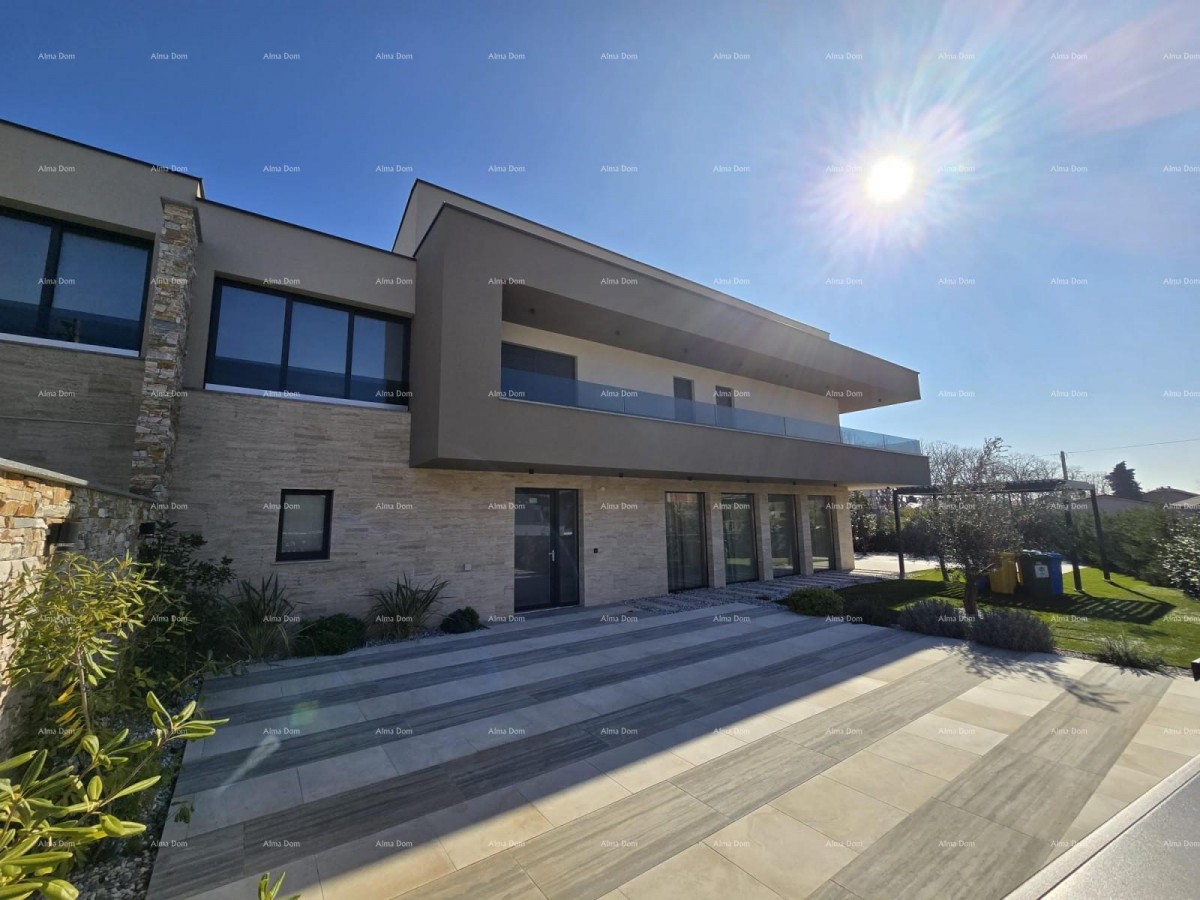 Moderna villa s bazenom i saunom, Marčana! 34