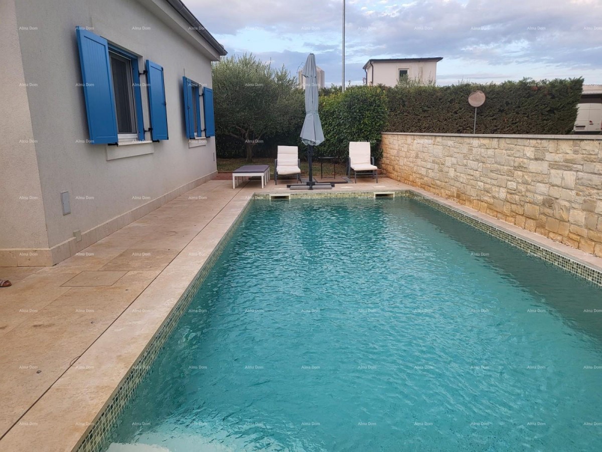Cittanova, casa a un piano con piscina 1