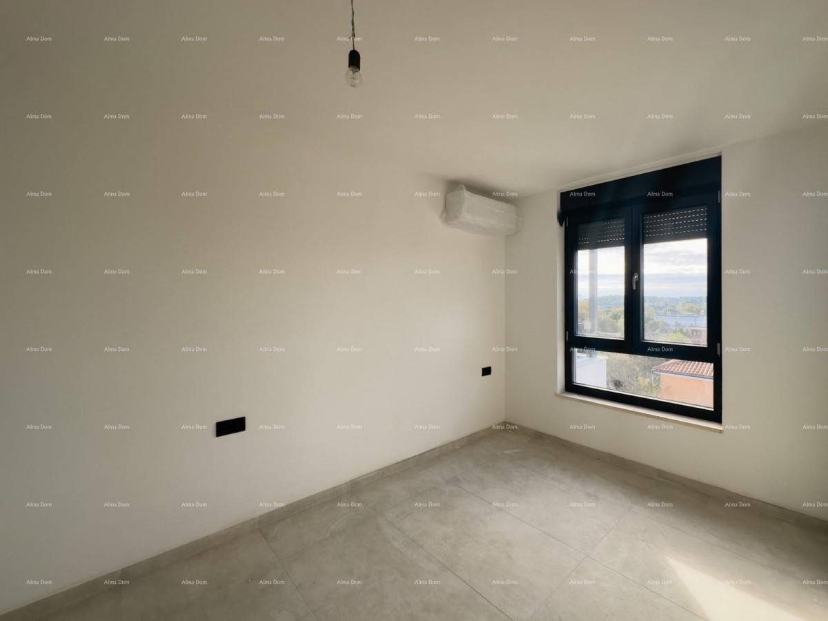 We are selling an apartment in a new building in Banjole. 13
