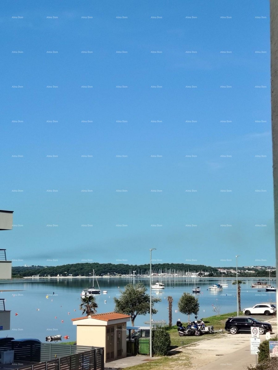 Medulin, Burle, apartment 50 m from the sea with a view! 15