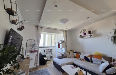 PULA, VIDIKOVAC, RENOVIRAN STAN 52 m²