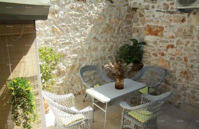 Apartment in the center of Pula, 79 m²