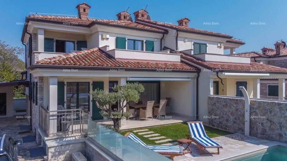 UMAG – Luxury villa with heated pool, just 120 m from the sea 1