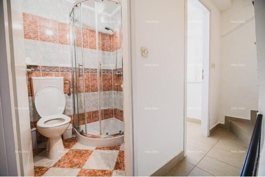 Продажа - Дом в центре, всего в 50 м от моря, Умаг! 7