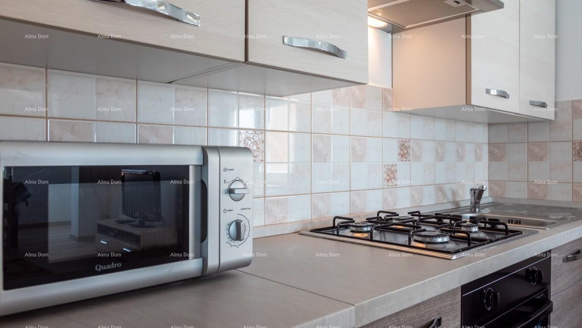 Apartmanska kuća s bazenom!Blizina mora i plaže!  Peroj. 18