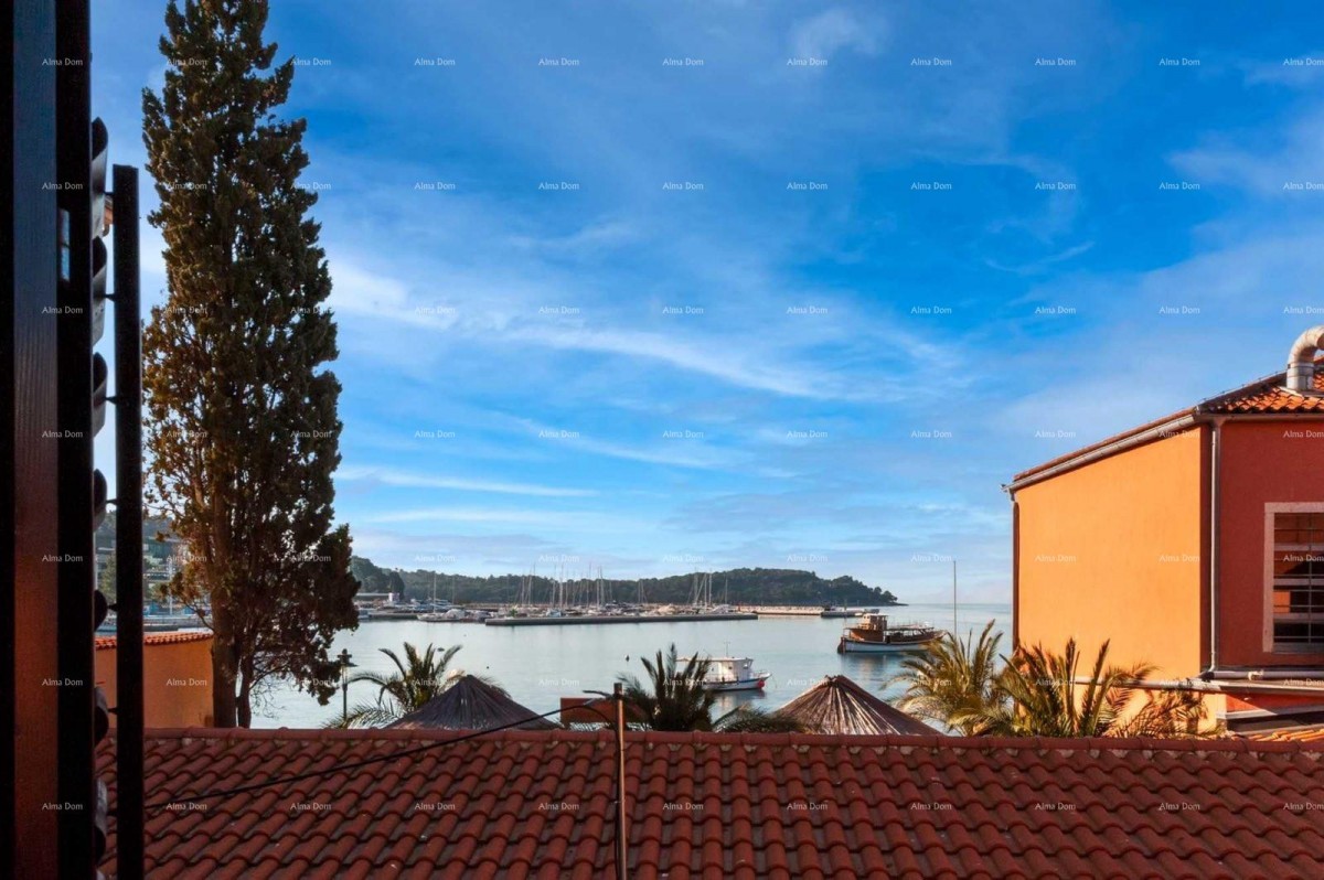 Rovinj – Apartment with a Sea View in the Heart of the City, 50 m from the Sea 1