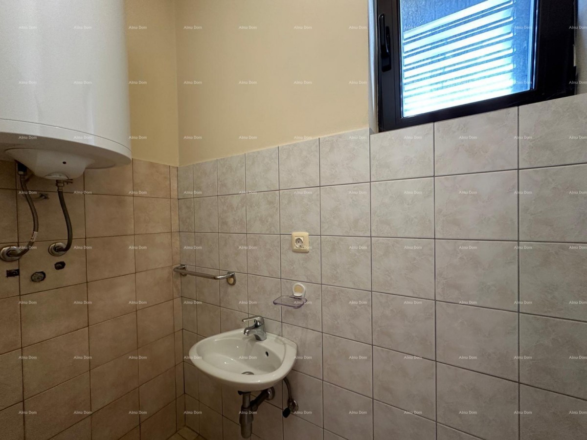 Prodajemo kuću sa pet apartmana na odličnoj lokaciji! 38