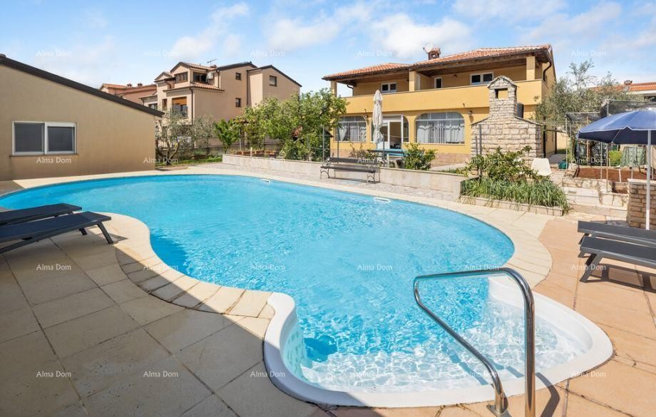 Околица Пореча – дом, 300 м2, с двумя апартаментами и бассейном 4