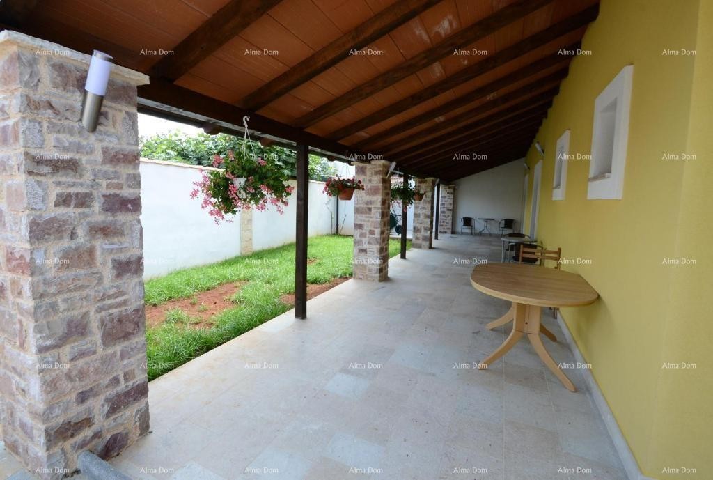 Sale - House with 4 residential units - vicinity of Višnjan! 18