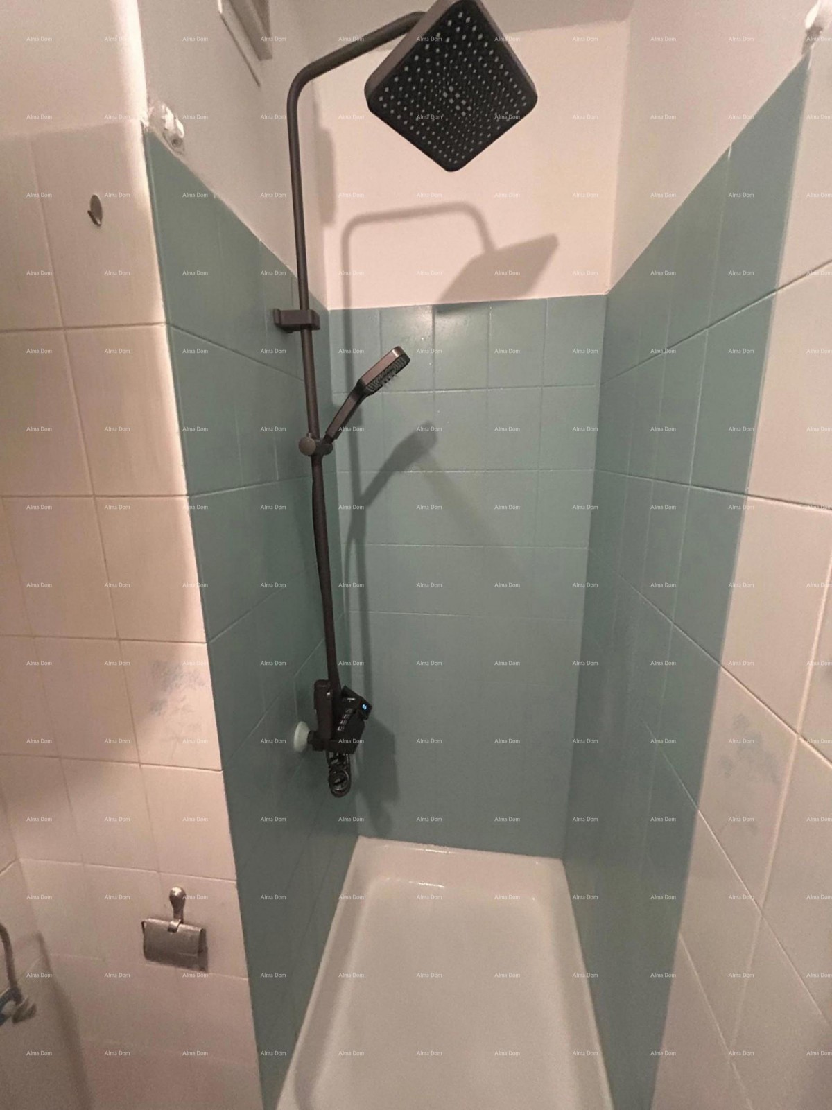 Umag, opremljena garsonjera, 28 m2 5