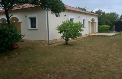 Prodaje se samostojeća kuća, Marčana