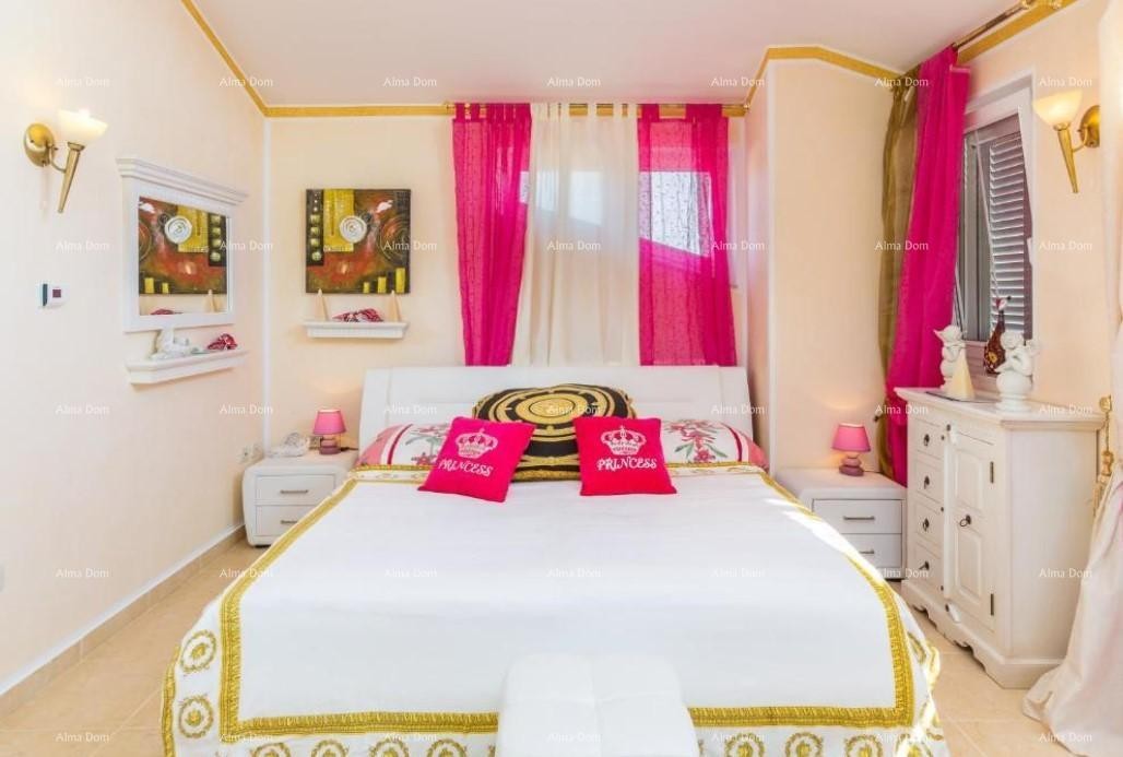 House with apartments and a pool in Premantura – sea view! 8