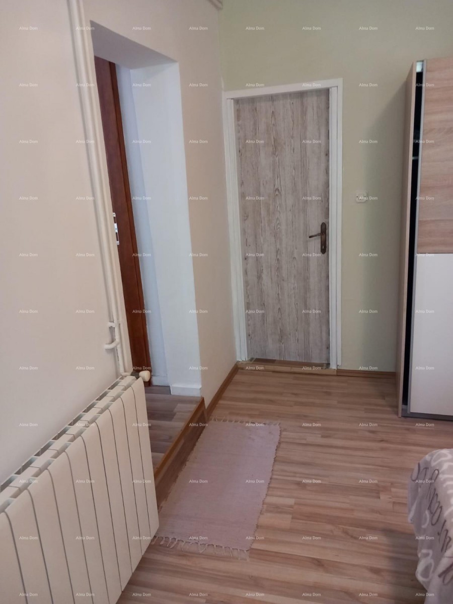 For sale: Family house in Pula with a separate apartment. 7