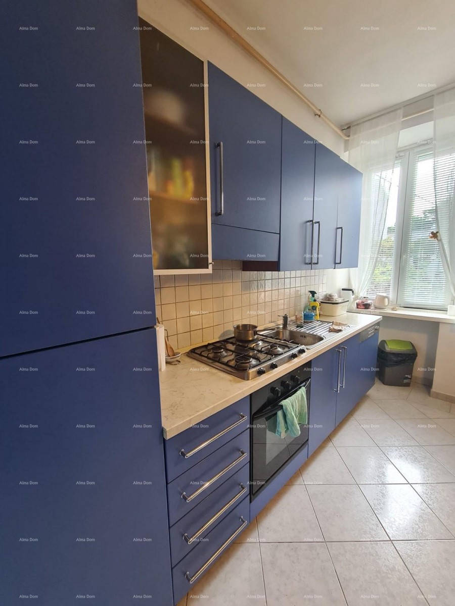 Veruda Spacious three-bedroom apartment with an area of 81 m², Pula 1