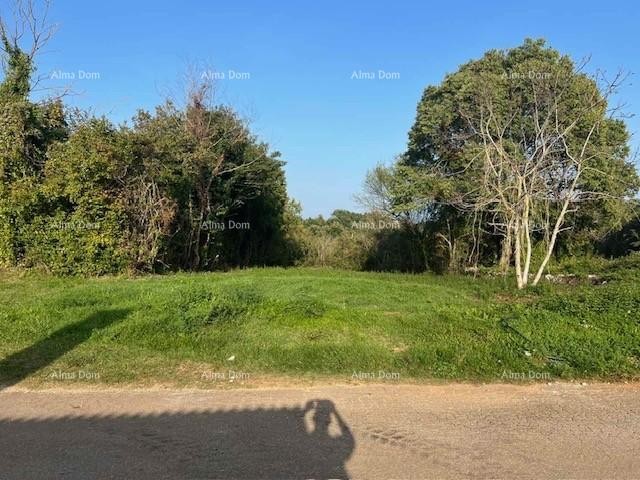 Land with building permit and paid utilities in Gočan 7