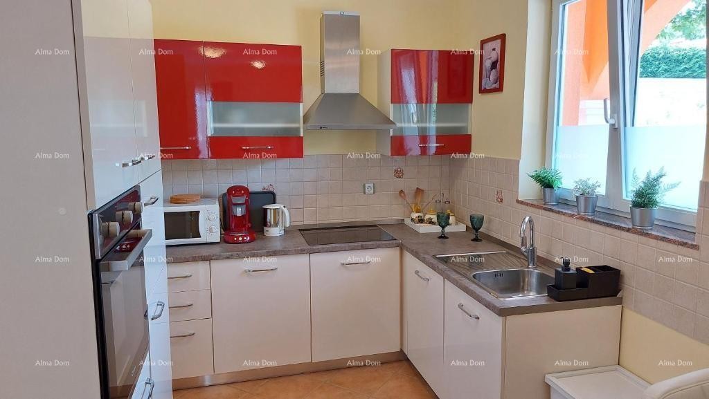 Casa con vista mozzafiato sulle montagne, terrazza, giardino, barbecue e parcheggio privato. 8