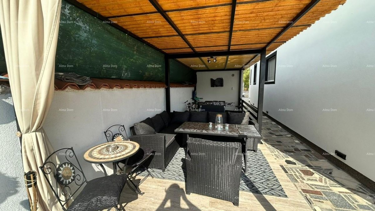 Prodajemo kuću sa više apartmana i bazenom. Pula Veli vrh. 47