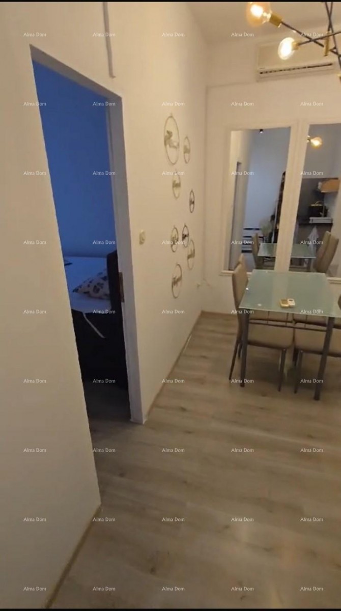 In vendita appartamento 83 m² – Pula, centro 5