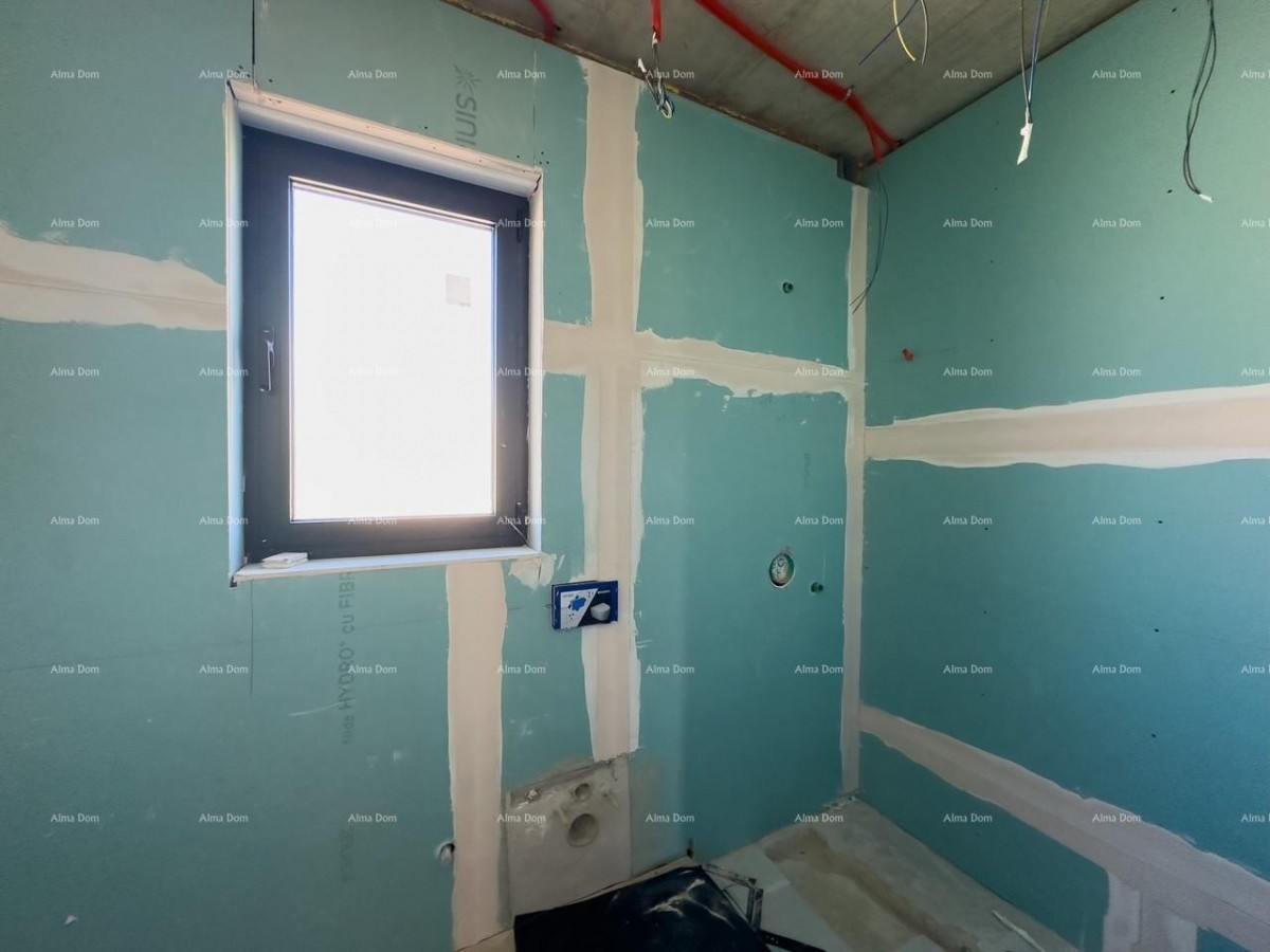 Продается квартира на втором этаже небольшого дома! 21