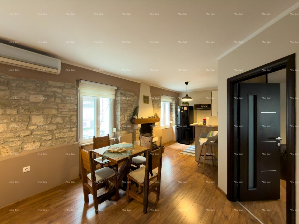 FORUM PEDESTRIAN ZONE. Sale of a beautifully decorated apartment in an attractive location, Pula, city center! 10