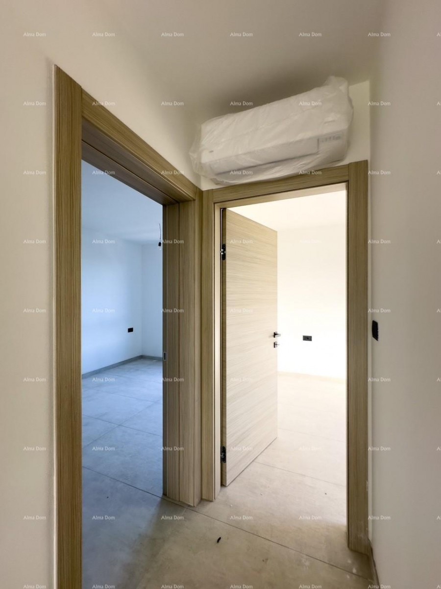 We are selling an apartment in a new building in Banjole. 10