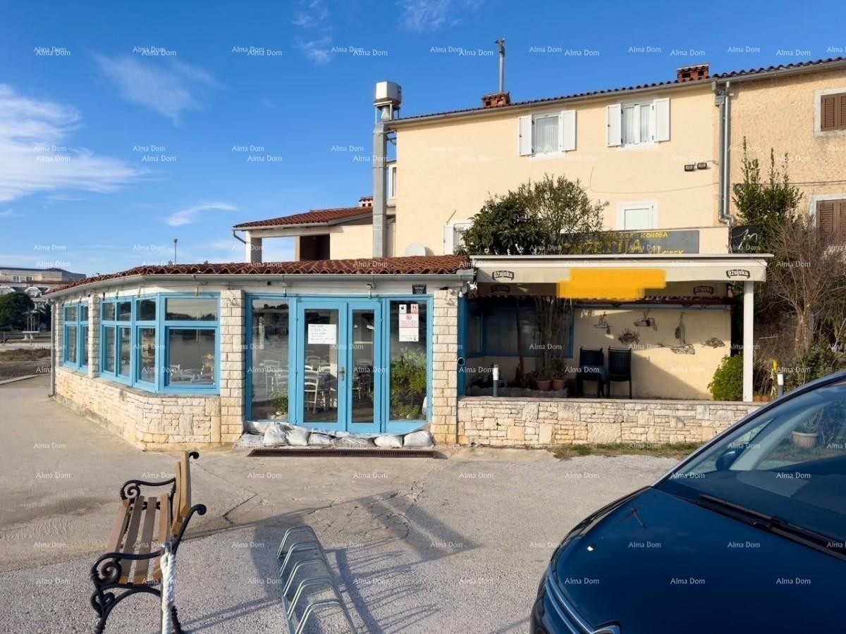 Poslovno-stambena zgrada pored mora, Medulin! 13