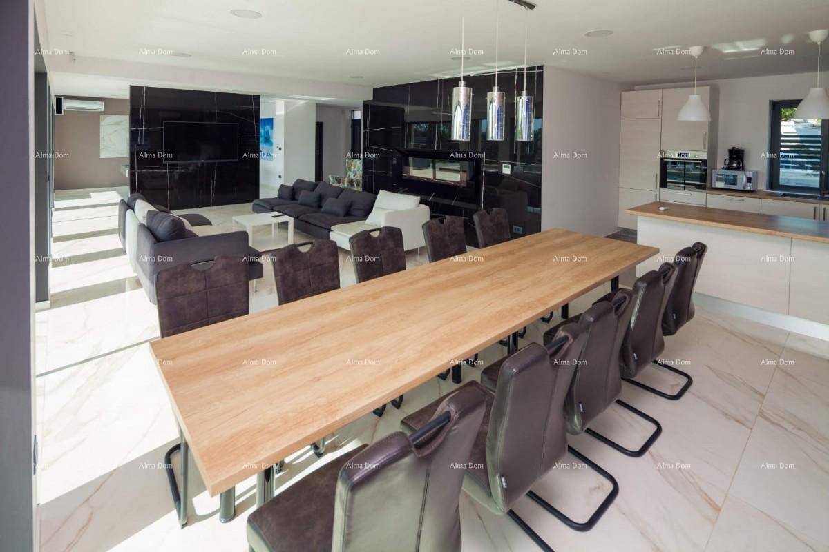 Moderna vila z bazenom v Premanturi 7