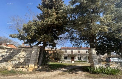 Старый каменный дом в Истрии, Буе