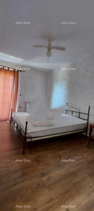 Rovinj – edificio residenziale e commerciale con attività consolidata 4