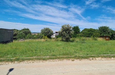 Medulin, Prodaje se građevinsko zemljište, 600 m²
