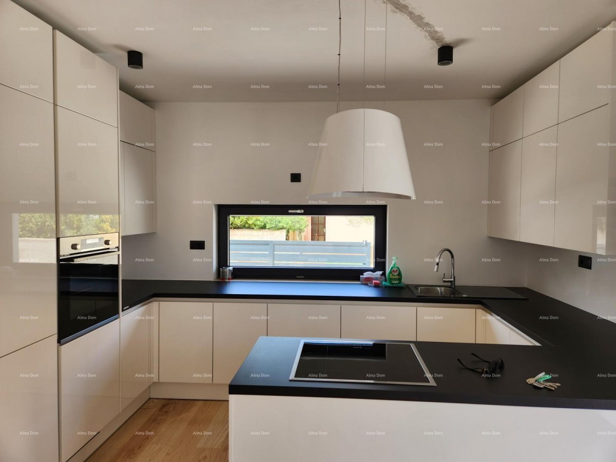 Istria, Ližnjan, 1 km to the center of Medulin, new modern house with pool for vacation. 18