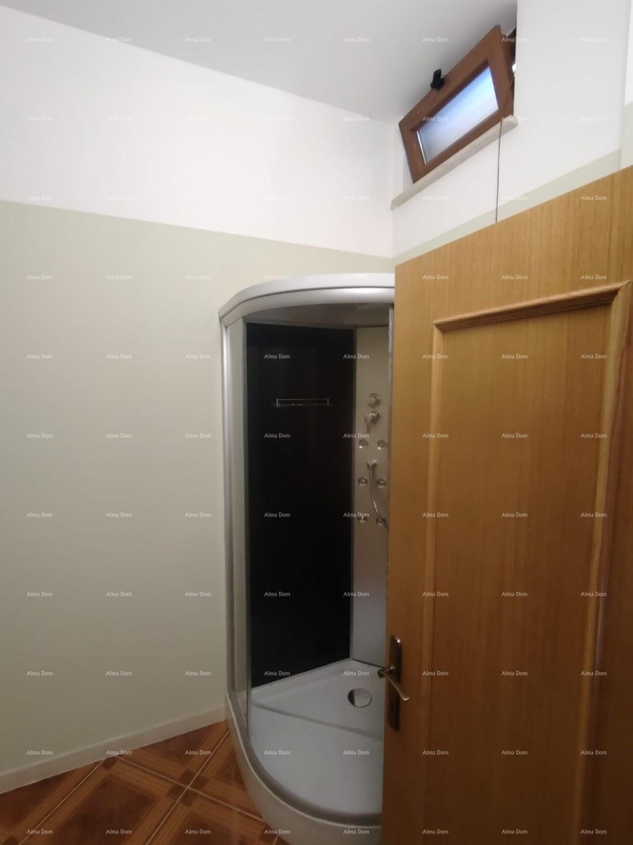 Trosoban stan odmah do mora, Premantura 36