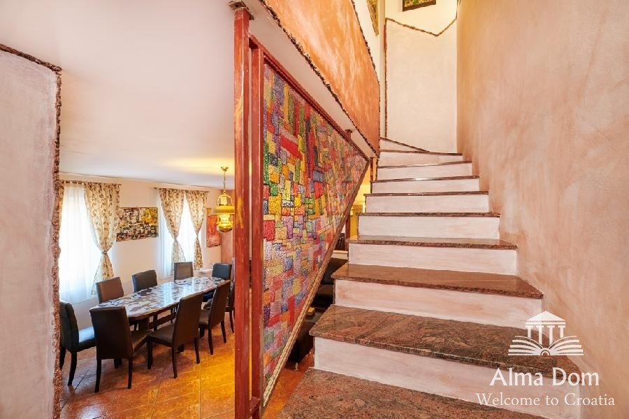 Kuća , blizina grada Umaga. 18