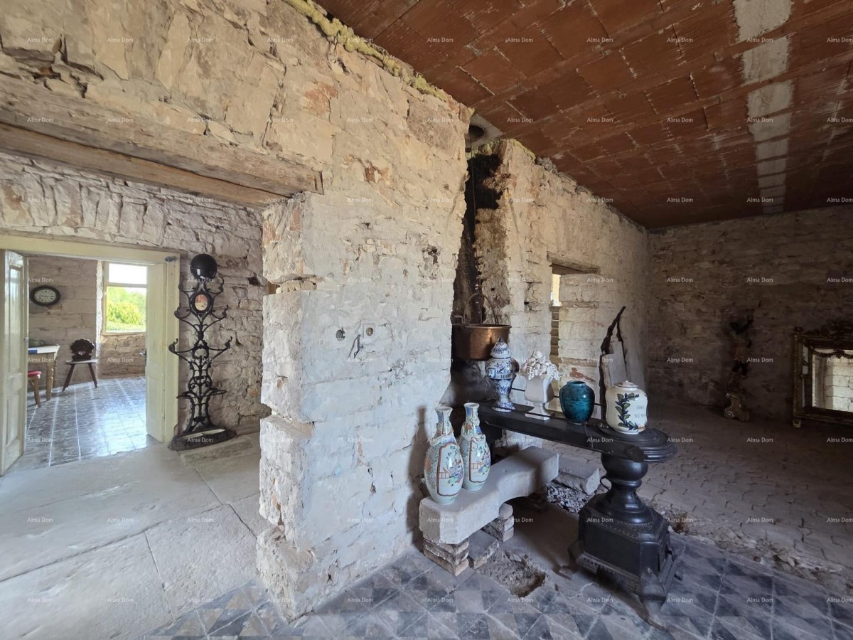 KUĆA U MUTVORANU – 300+ m² IN ZEMLJIŠČE 2.980 m² 8