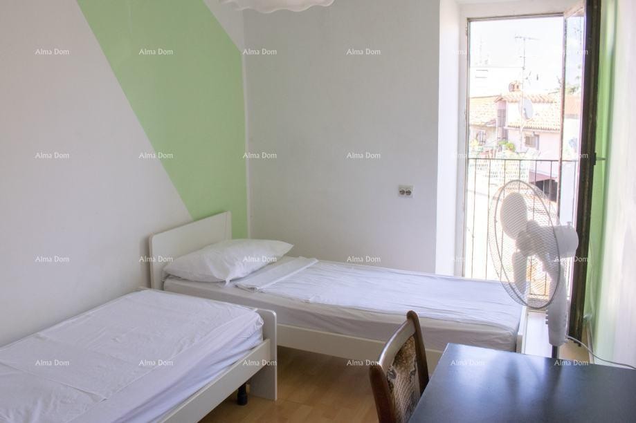 Poreč, in vendita appartamento con 3 camere da letto 4