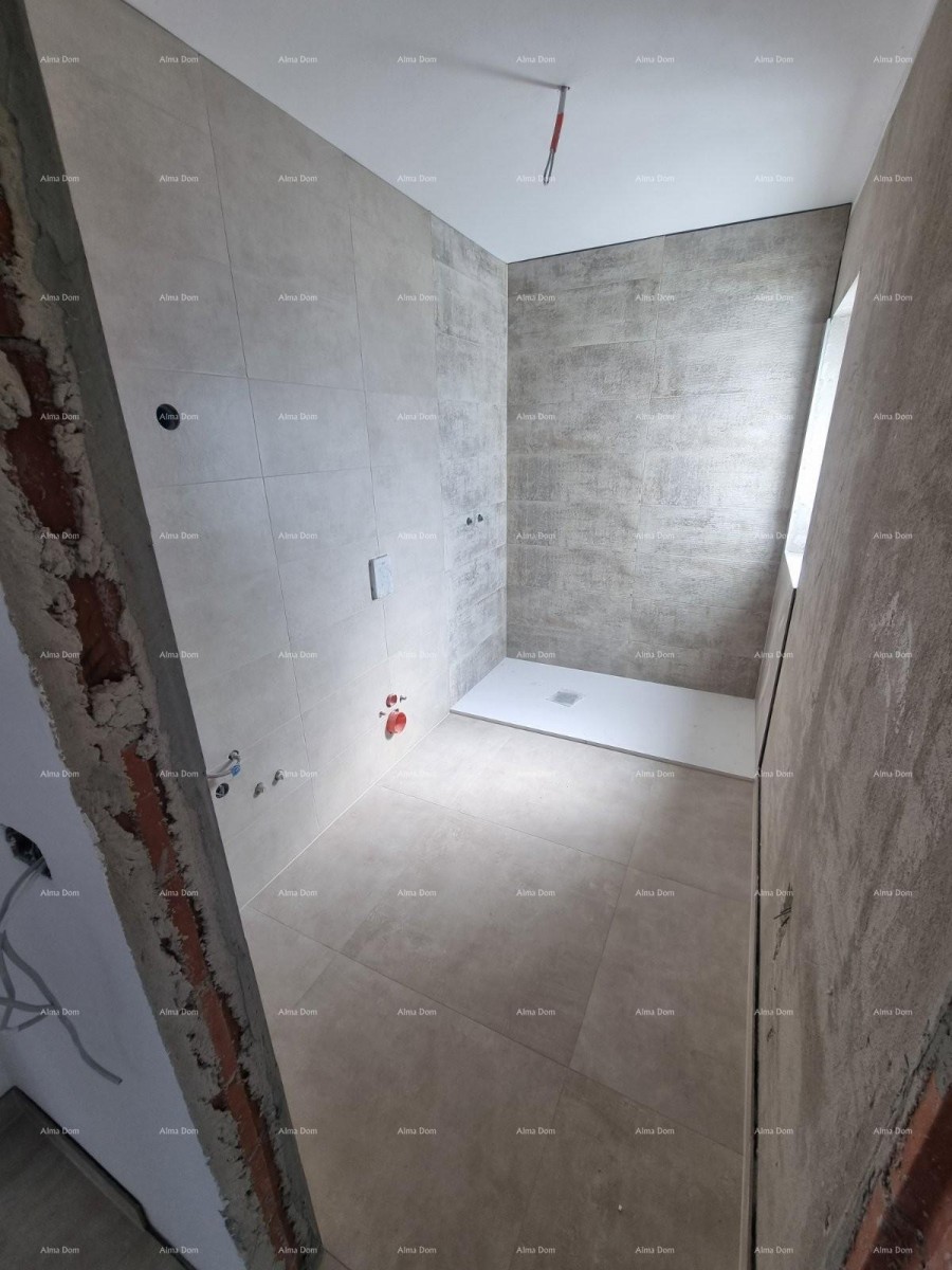 Продается дом с бассейном и видом на море – тихая деревня Раша 9