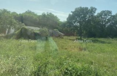 Poreč – građevinsko zemljište 850 m²