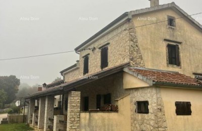 Prodaja obiteljske kuće v mirnem delu okolice Labina