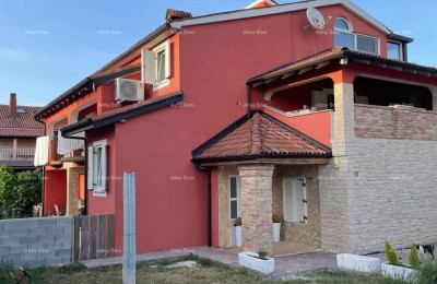 Ližnjan – Hiša z apartmaji in bazenom, 460 m².
