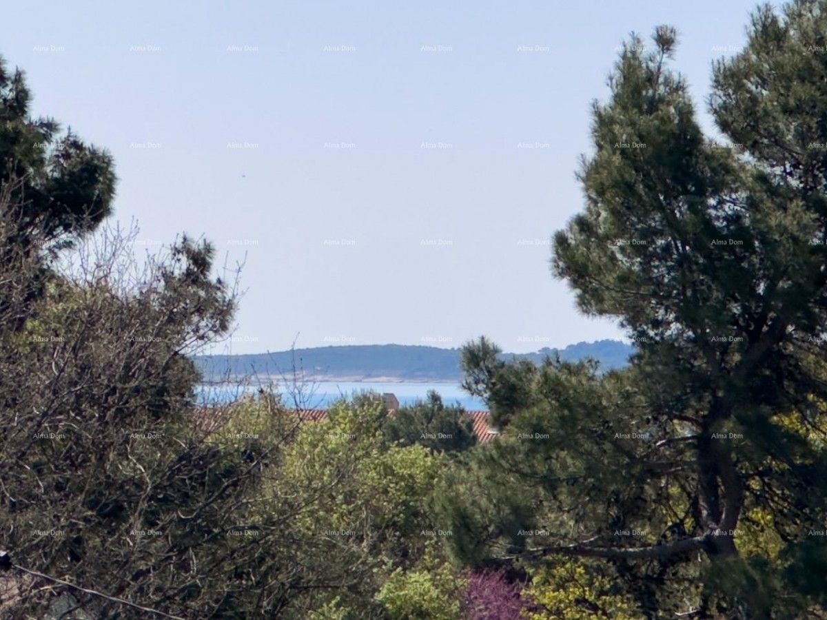 MEDULIN!  Apartman na drugom katu s parkirnim mjestom. 1