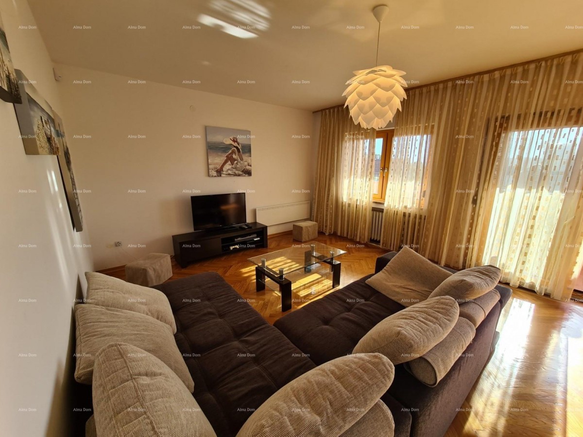 Пула. Зеленикa! Самостоятельный дом! 50 метров до пляжа! Вид на море! 33