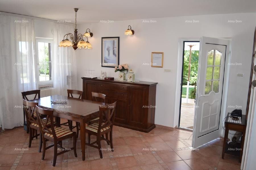 Beautiful house with swimming pool! 6