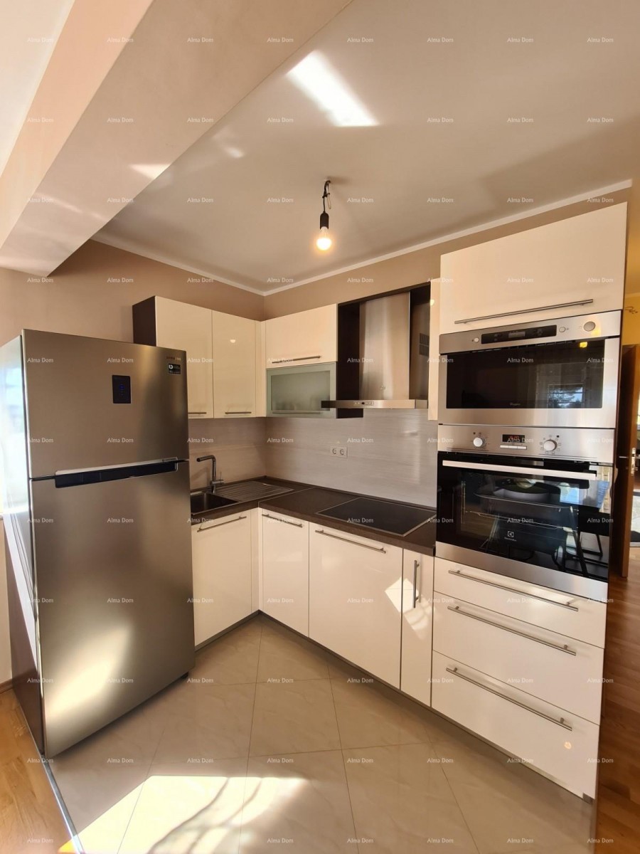 Medulin! Kuća sa 6 zasebnih stambenih jedinica! 5